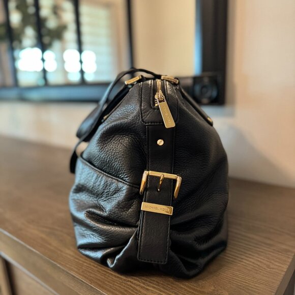 Michael Kors Portland Large Black Pebbled Leather Satchel Gold Hardware - Picture 4 of 16